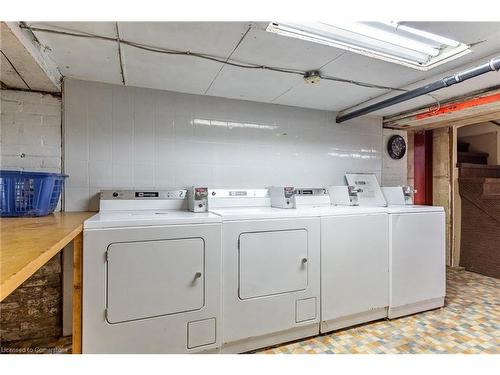 55 Willow Street, Paris, ON - Indoor Photo Showing Laundry Room