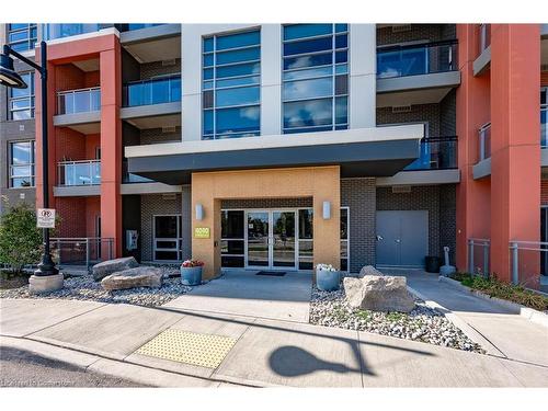 106-4040 Upper Middle Road, Burlington, ON - Outdoor With Facade