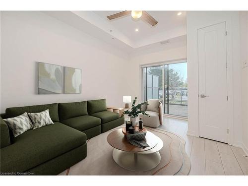 106-4040 Upper Middle Road, Burlington, ON - Indoor Photo Showing Living Room