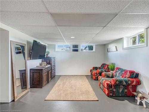 2184 Haldimand 17 Road, Cayuga, ON - Indoor Photo Showing Basement