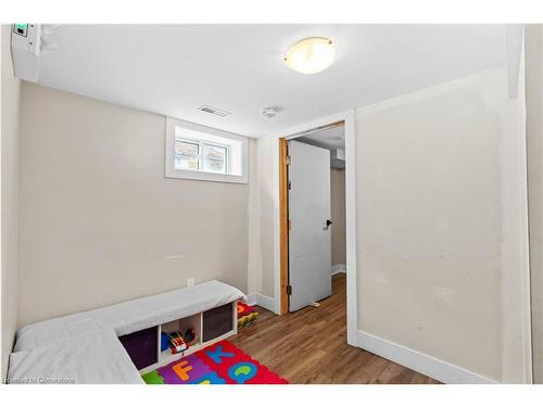 17 Prestwick Avenue, St. Catharines, ON - Indoor Photo Showing Other Room