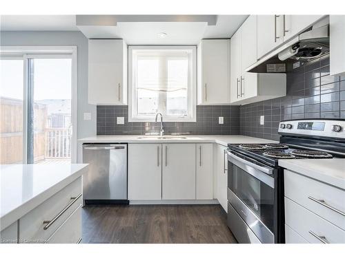 158-1890 Rymal Road E, Hamilton, ON - Indoor Photo Showing Kitchen With Stainless Steel Kitchen