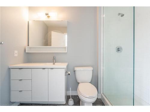 158-1890 Rymal Road E, Hamilton, ON - Indoor Photo Showing Bathroom