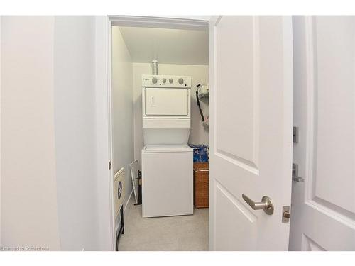 707-450 Dundas Street E, Waterdown, ON - Indoor Photo Showing Laundry Room