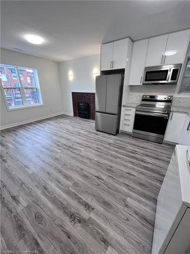 A-299 Ottawa Street N, Hamilton, ON - Indoor Photo Showing Kitchen