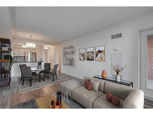 503-442 Maple Avenue, Burlington, ON - Indoor Photo Showing Living Room