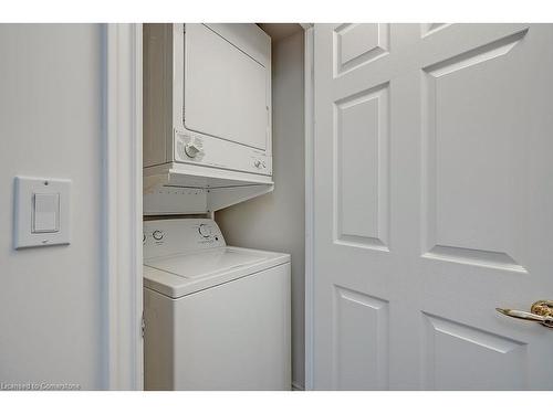 503-442 Maple Avenue, Burlington, ON - Indoor Photo Showing Laundry Room