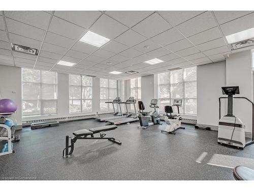 503-442 Maple Avenue, Burlington, ON - Indoor Photo Showing Gym Room