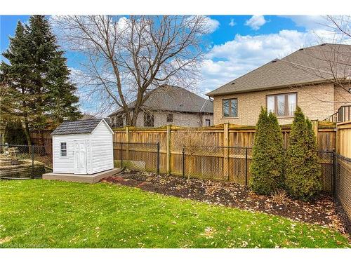 14 Saddler Street, Fonthill, ON - Outdoor