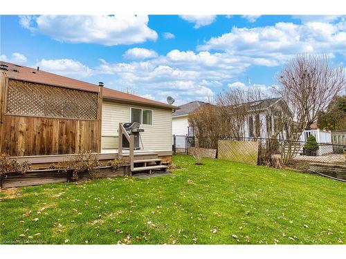 14 Saddler Street, Fonthill, ON - Outdoor With Deck Patio Veranda