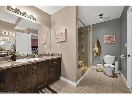 35 Willowbanks Terrace, Hamilton, ON - Indoor Photo Showing Bathroom