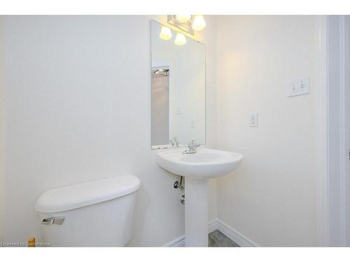 109 Wills Crescent, Hamilton, ON - Indoor Photo Showing Bathroom