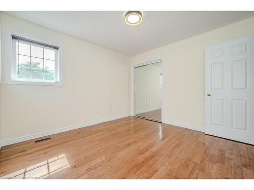 109 Wills Crescent, Hamilton, ON - Indoor Photo Showing Other Room