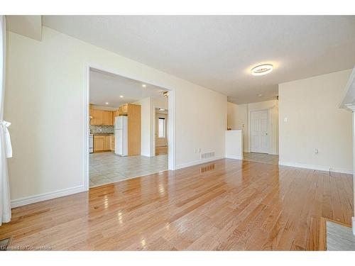 109 Wills Crescent, Hamilton, ON - Indoor Photo Showing Other Room With Fireplace