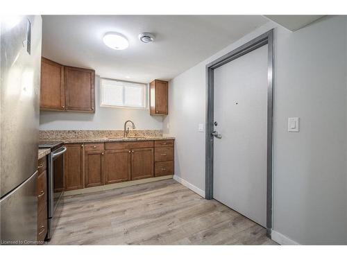 Lower-49 Cheryl Avenue, Hamilton, ON - Indoor Photo Showing Kitchen