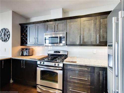 1601-360 Pearl Street, Burlington, ON - Indoor Photo Showing Kitchen