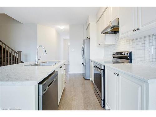 13 Cahill Drive, Brantford, ON - Indoor Photo Showing Kitchen With Double Sink With Upgraded Kitchen