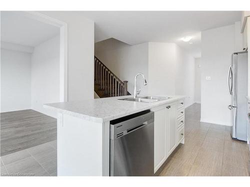 13 Cahill Drive, Brantford, ON - Indoor Photo Showing Kitchen