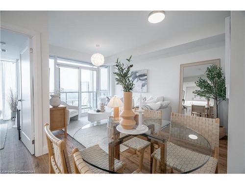 1301-500 Brock Avenue, Burlington, ON - Indoor Photo Showing Dining Room