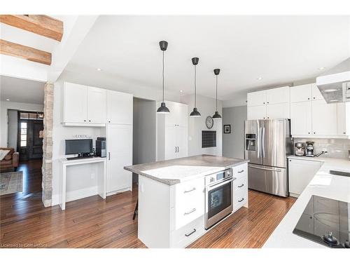 5890 Regional Road 20, Smithville, ON - Indoor Photo Showing Kitchen With Upgraded Kitchen