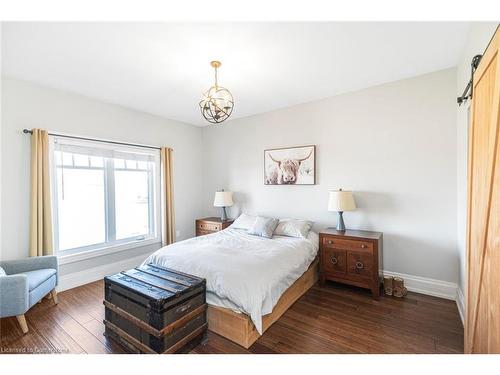 5890 Regional Road 20, Smithville, ON - Indoor Photo Showing Bedroom