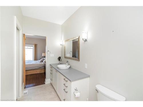 5890 Regional Road 20, Smithville, ON - Indoor Photo Showing Bathroom