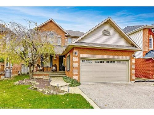 32 Brookhurst Crescent, Waterdown, ON - Outdoor