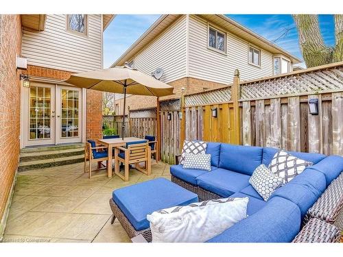 32 Brookhurst Crescent, Waterdown, ON - Outdoor With Deck Patio Veranda With Exterior