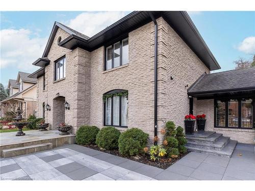 28 Stonegate Drive, Ancaster, ON - Outdoor