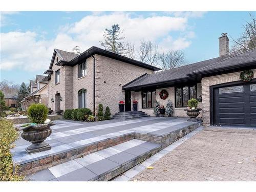 28 Stonegate Drive, Ancaster, ON - Outdoor With Facade