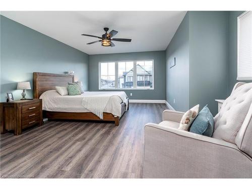 92 Ivy Crescent, Thorold, ON - Indoor Photo Showing Bedroom