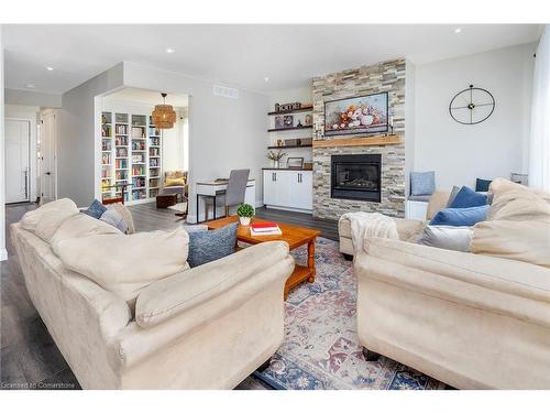 92 Ivy Crescent, Thorold, ON - Indoor Photo Showing Living Room With Fireplace