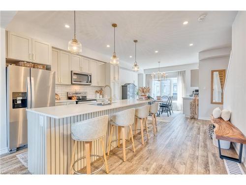 7-187 Wilson Street W, Hamilton, ON - Indoor Photo Showing Kitchen With Upgraded Kitchen