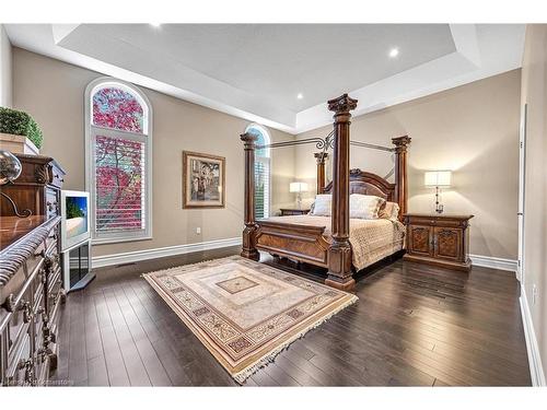 15 Silver Maple Drive, Ancaster, ON - Indoor Photo Showing Bedroom