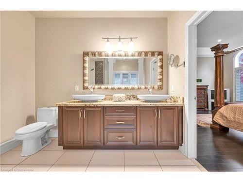 15 Silver Maple Drive, Ancaster, ON - Indoor Photo Showing Bathroom