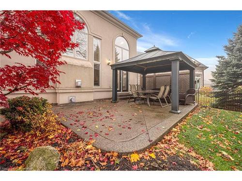 15 Silver Maple Drive, Ancaster, ON - Outdoor