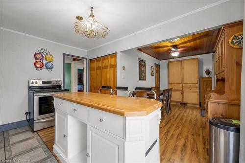 7662 Birch Drive, Washago, ON - Indoor Photo Showing Kitchen