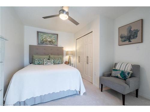 19-375 Book Road, Grimsby, ON - Indoor Photo Showing Bedroom