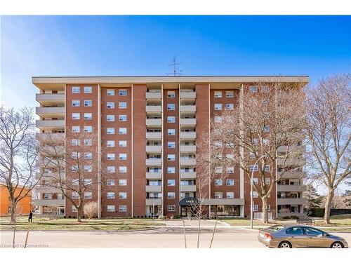 504-1415 Ghent Avenue, Burlington, ON - Outdoor With Balcony With Facade