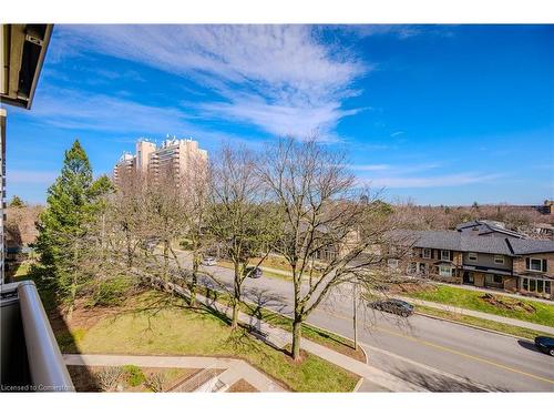 504-1415 Ghent Avenue, Burlington, ON - Outdoor With View