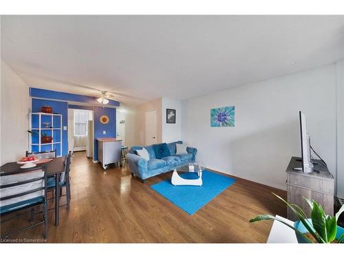 346-350 Quigley Road, Hamilton, ON - Indoor Photo Showing Living Room