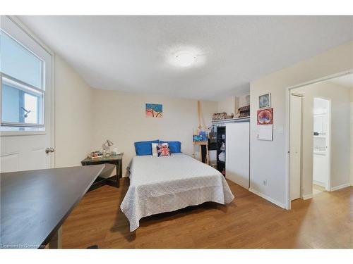 346-350 Quigley Road, Hamilton, ON - Indoor Photo Showing Bedroom