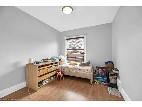 2-38 Myrtle Avenue, Hamilton, ON - Indoor Photo Showing Bedroom