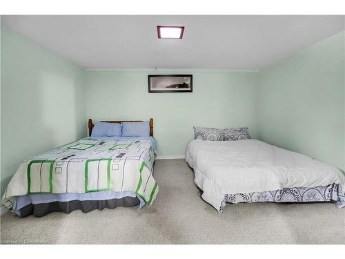 5934 North Street, Niagara Falls, ON - Indoor Photo Showing Bedroom