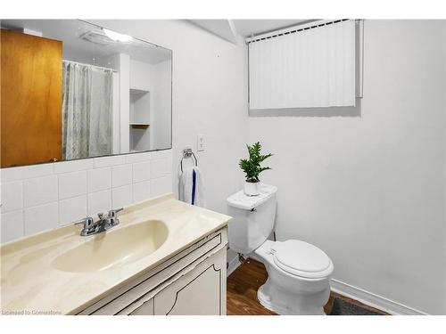 5934 North Street, Niagara Falls, ON - Indoor Photo Showing Bathroom