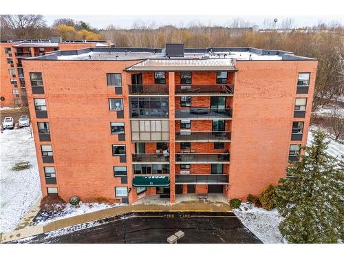 604-11 Mill Pond Court, Simcoe, ON - Outdoor