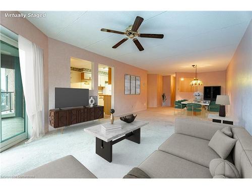 604-11 Mill Pond Court, Simcoe, ON - Indoor Photo Showing Living Room