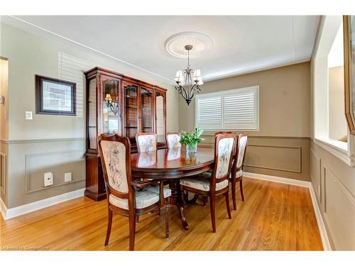 56 Skyland Drive, Hamilton, ON - Indoor Photo Showing Dining Room