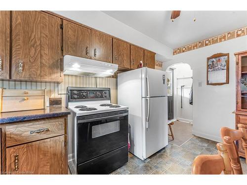 6232 Townline Road, Smithville, ON - Indoor Photo Showing Kitchen