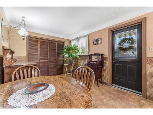 6232 Townline Road, Smithville, ON - Indoor Photo Showing Dining Room